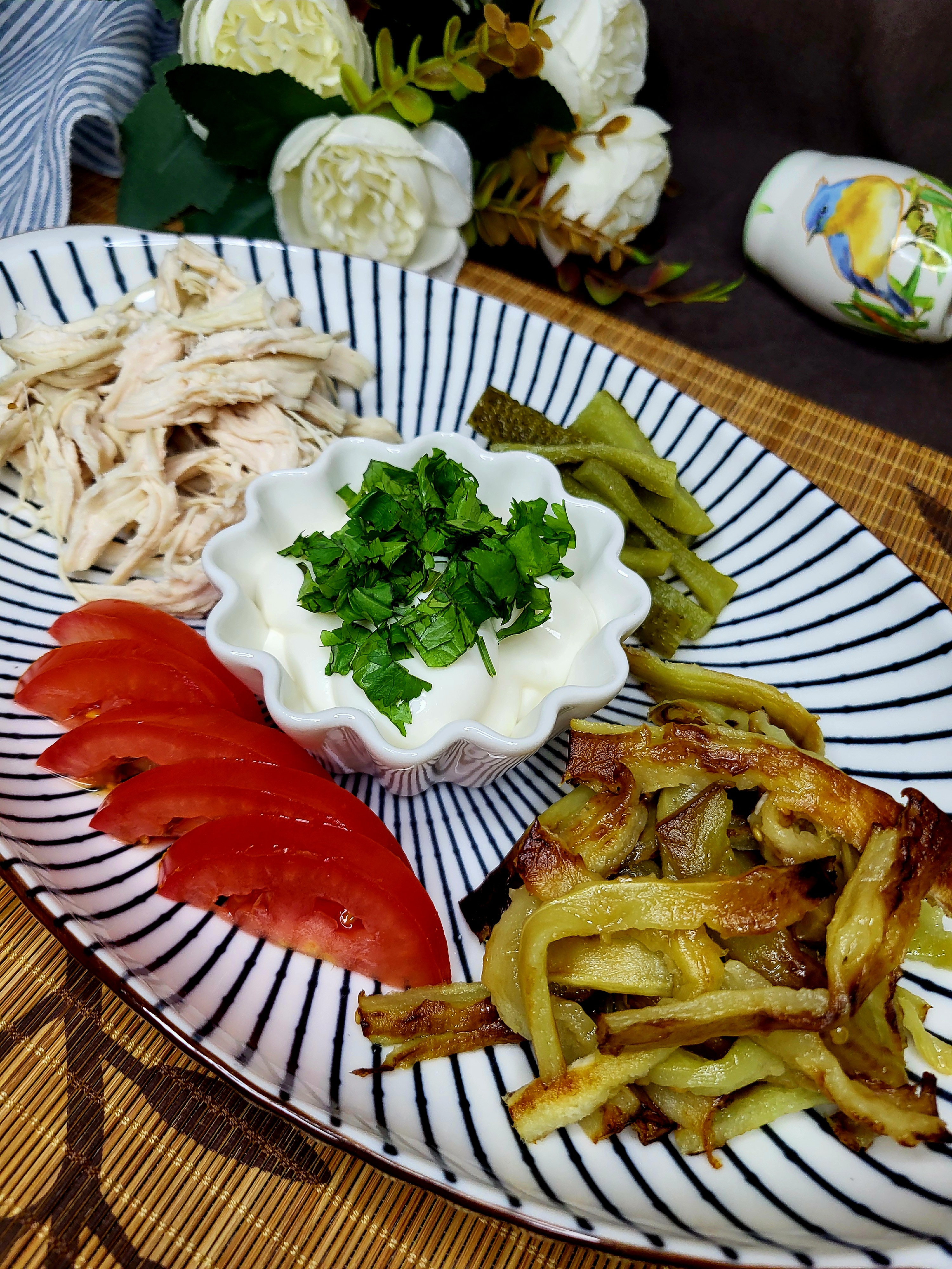 Салат с баклажанами и куриной грудкой
