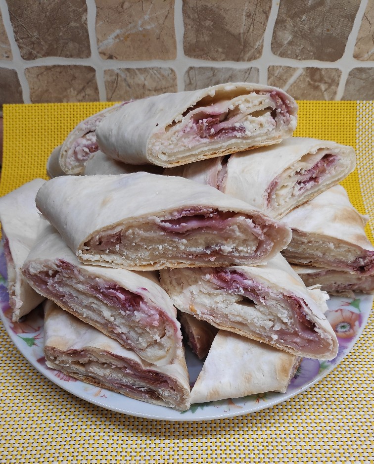 Рулет из лаваша с творогом и вишней 😋