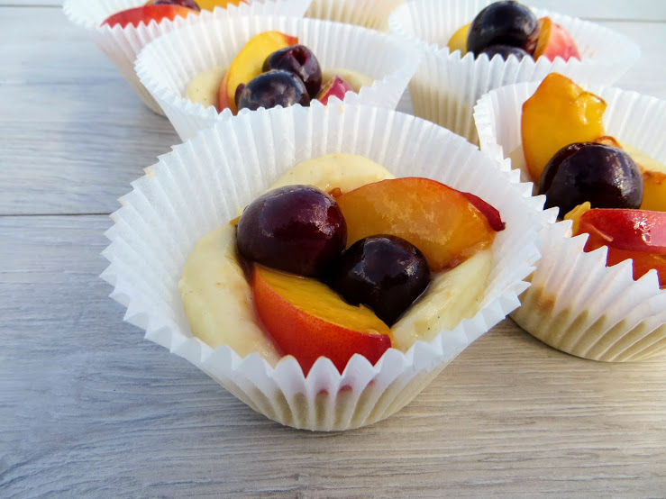 Фрукты в корзинке - удивительная булочка / Buns with fruit