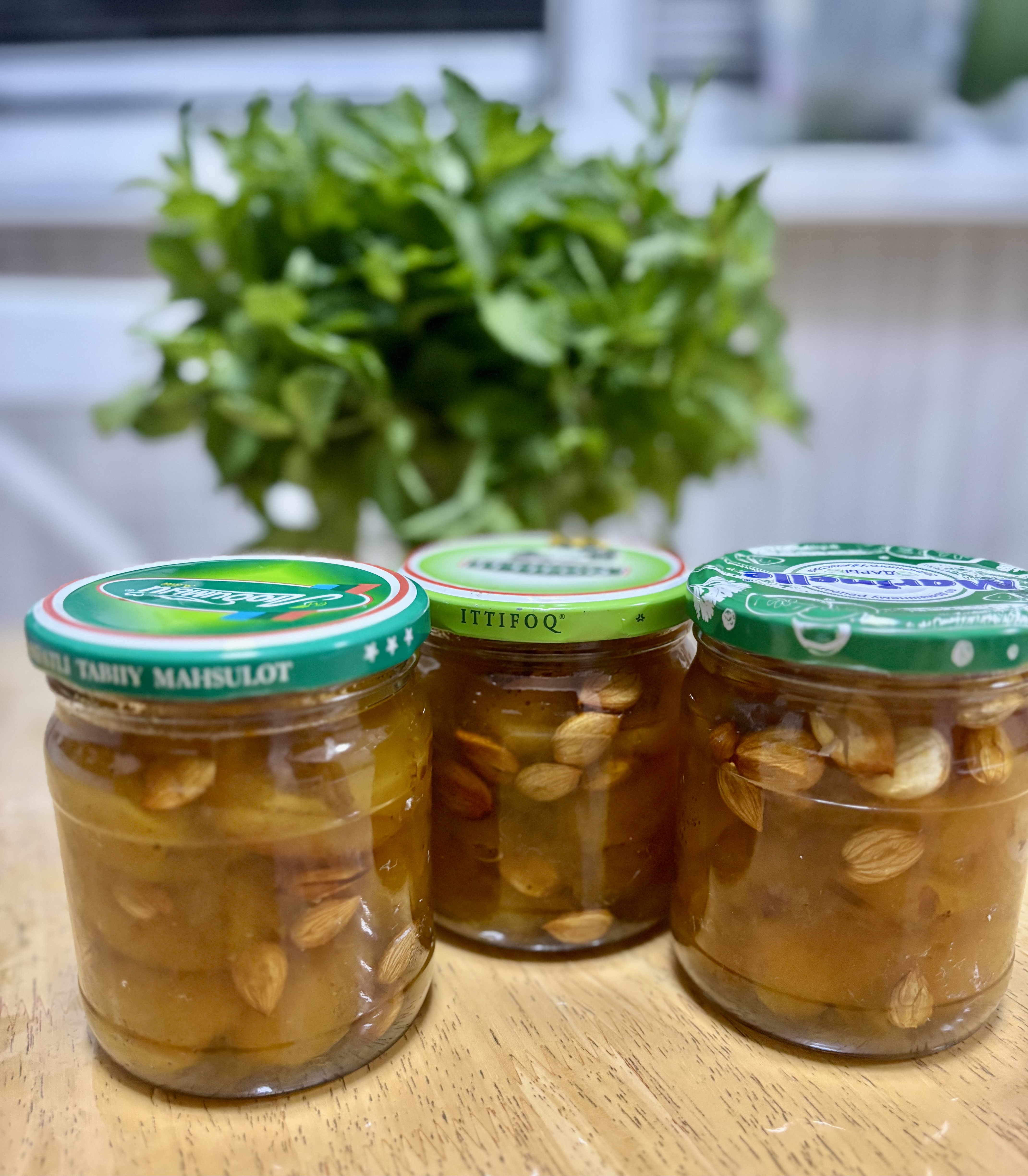 Варенье из абрикосов с косточками 