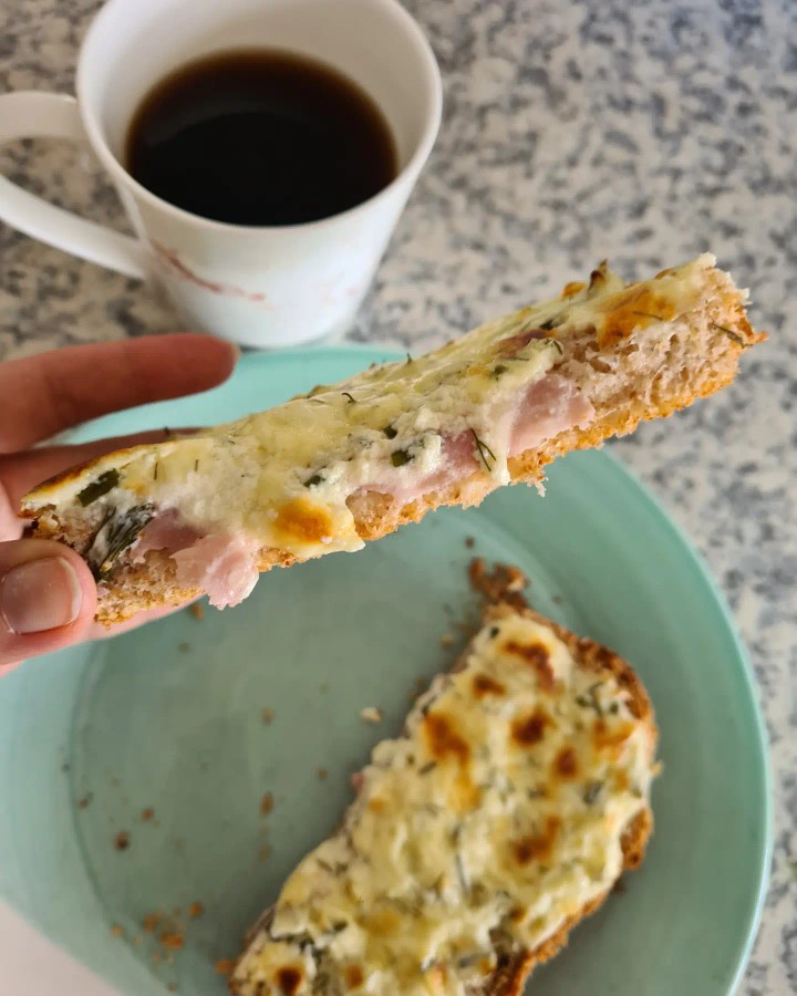 Гренки в духовке (горячий завтрак)