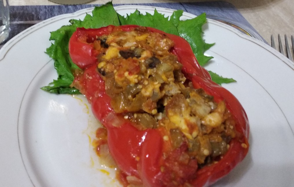 Перец, фаршированный баклажанами, пошаговый рецепт с фото на Вкусно готовим