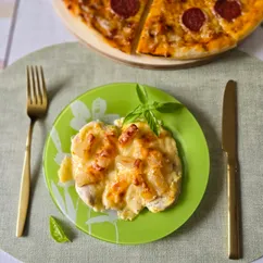 Сочное куриное филе с ананасами