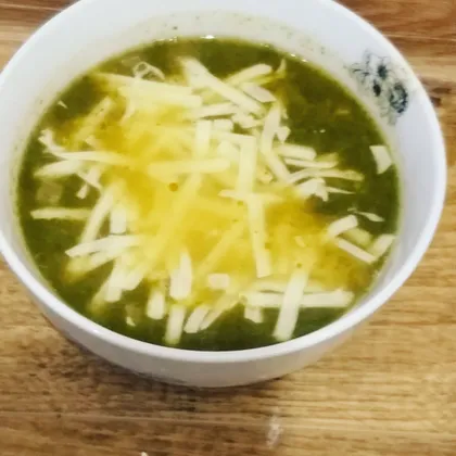 Куриный суп со шпинатом