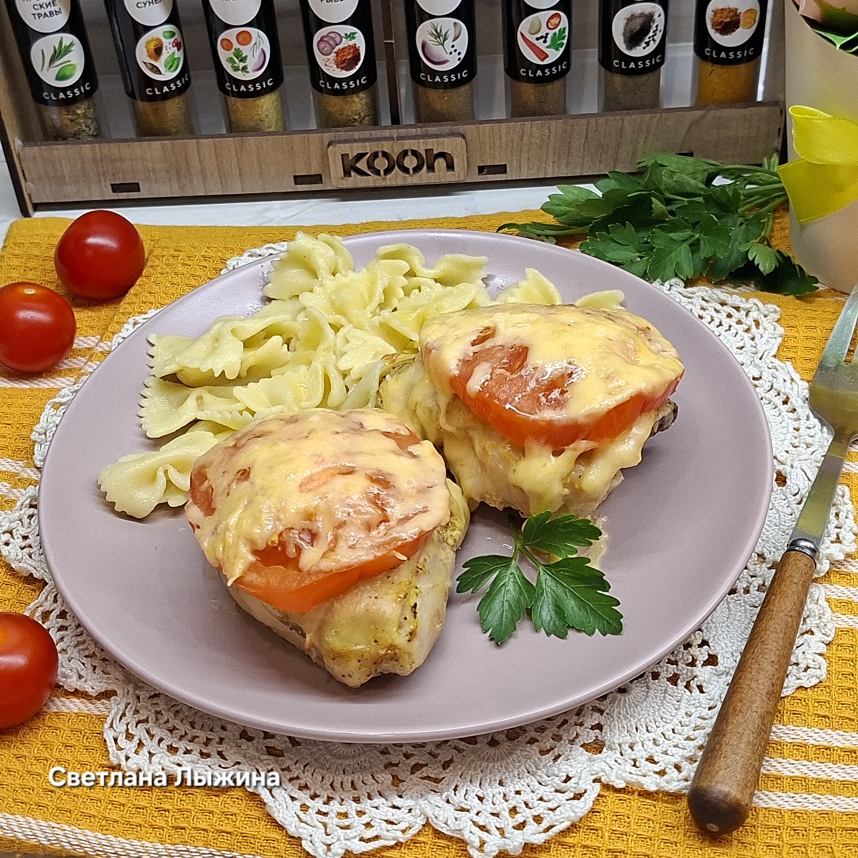 Куриные бёдра под сырной шапкой