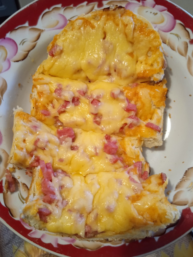 Ленивая пицца из батона