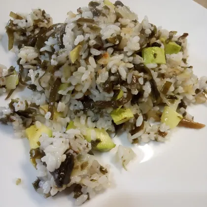 Рис с морской капустой ☘️