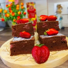 Брауни (пирог) с клубникой 🍓