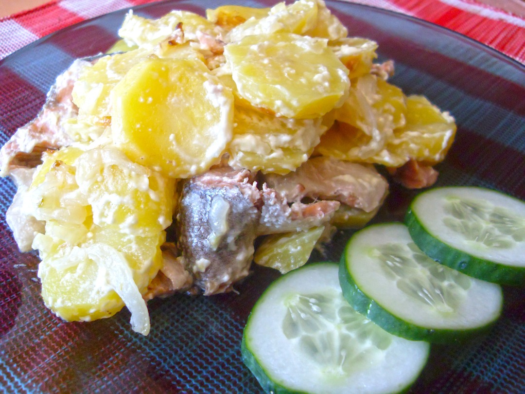 Рыба запеченная с картофелем