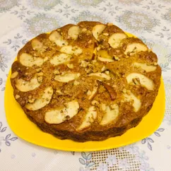 Пирог с яблоками, сгущенкой, творогом и орехами 🥧🍎🌰