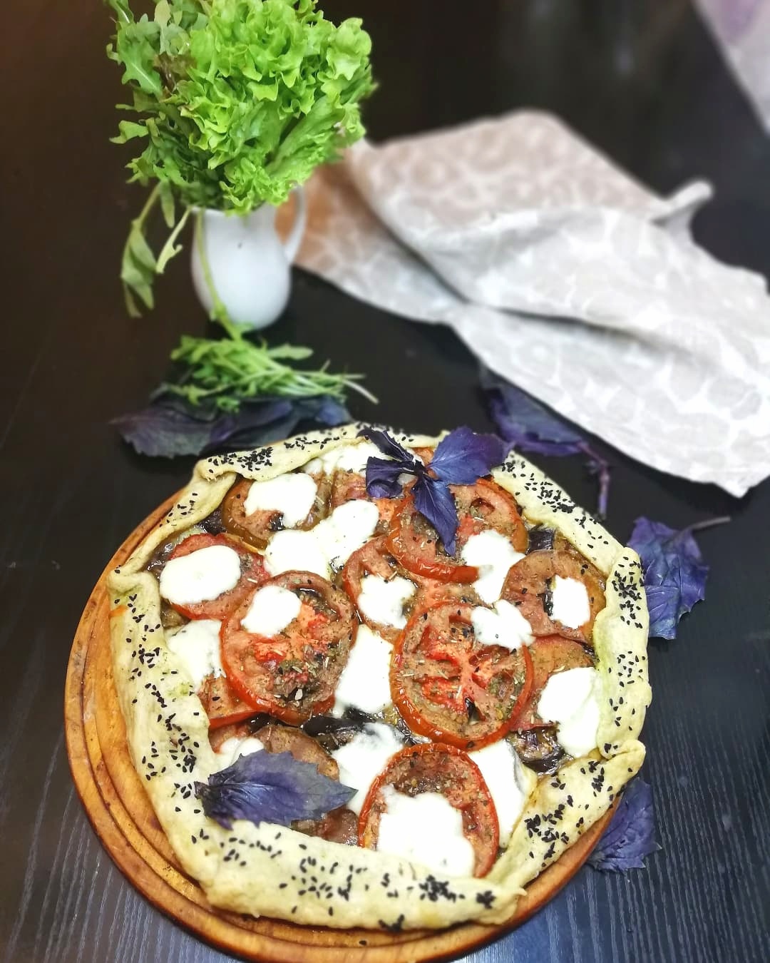 Галета с баклажаном и помидорами