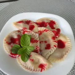 Вареники с вишней