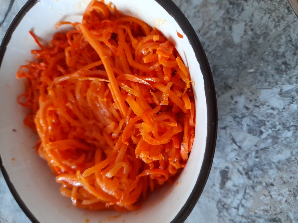 Морковь по-корейски с приправой: рецепт в домашних условиях