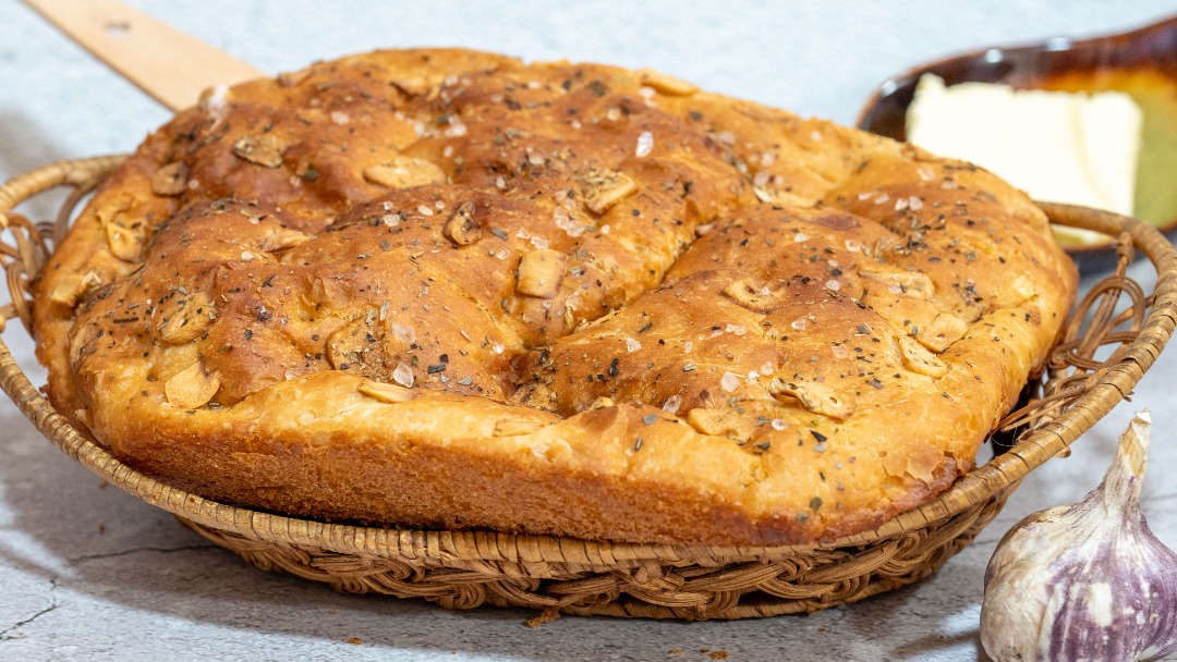 Готовим итальянский хлеб фокачча – 3 вкусных рецепта