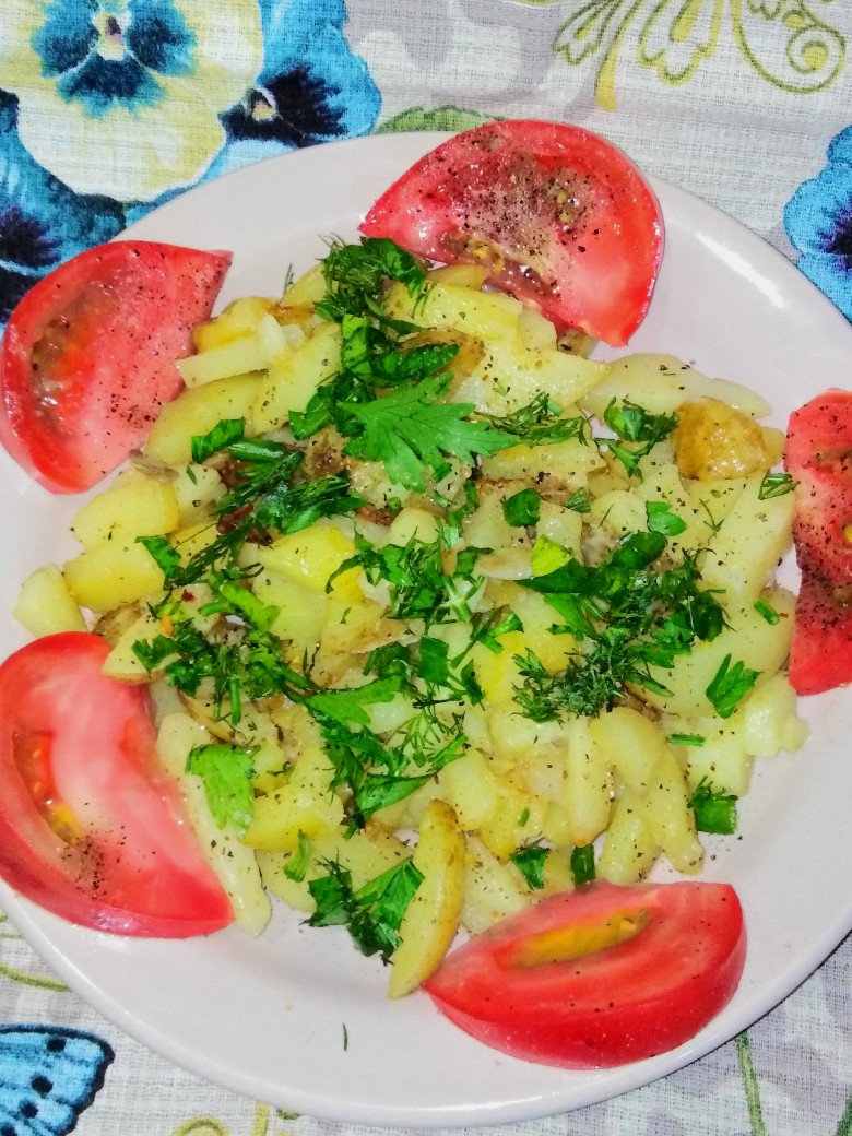 Молодой жареный картофель