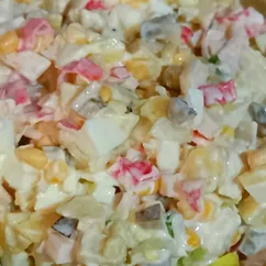 Салат с крабовыми палочками