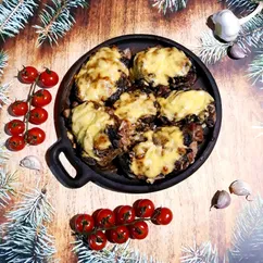 Мясо с грибами в духовке 🎄