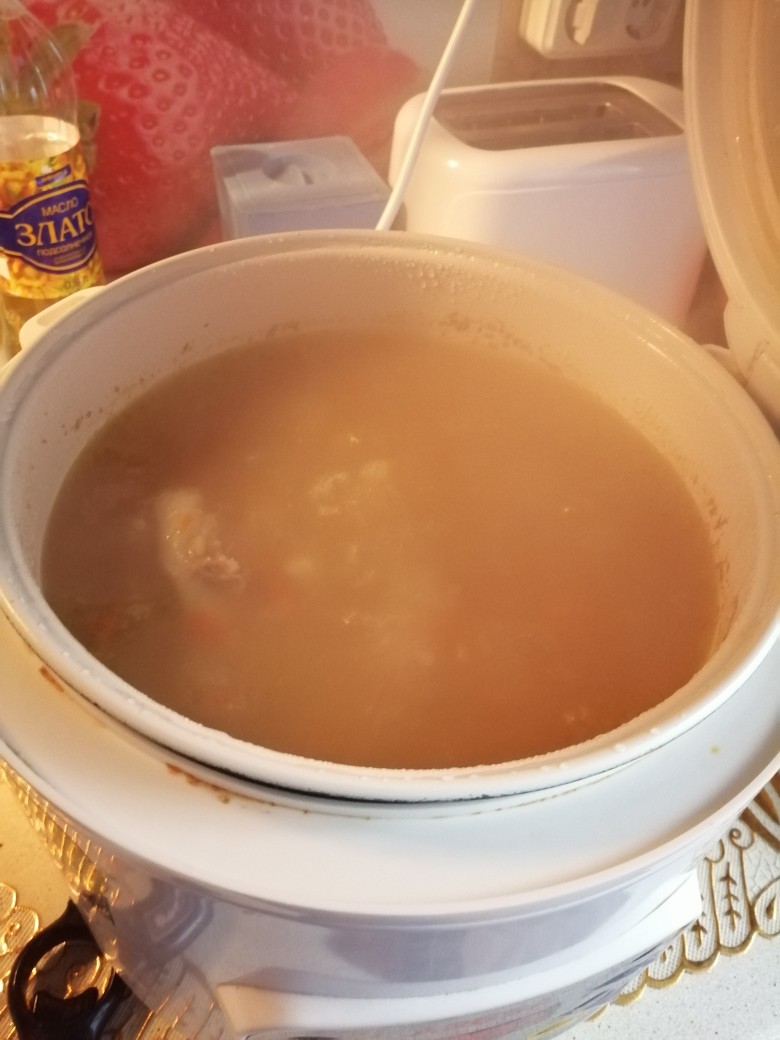 Гороховый суп на курином бульоне в мультиварке — вкусное решение