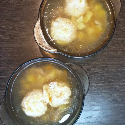 Куриный суп с сырными фрикадельками