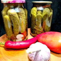 Маринованные огурцы по семейному рецепту 
