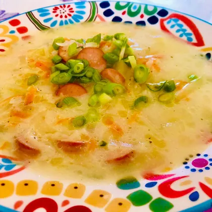 Густой сливочный суп с капустой и сосисками