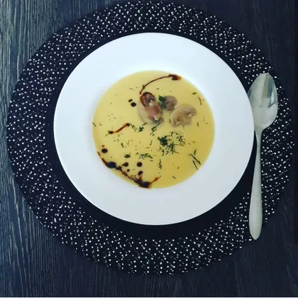 Грибной крем-суп с шампиньонами и сыром