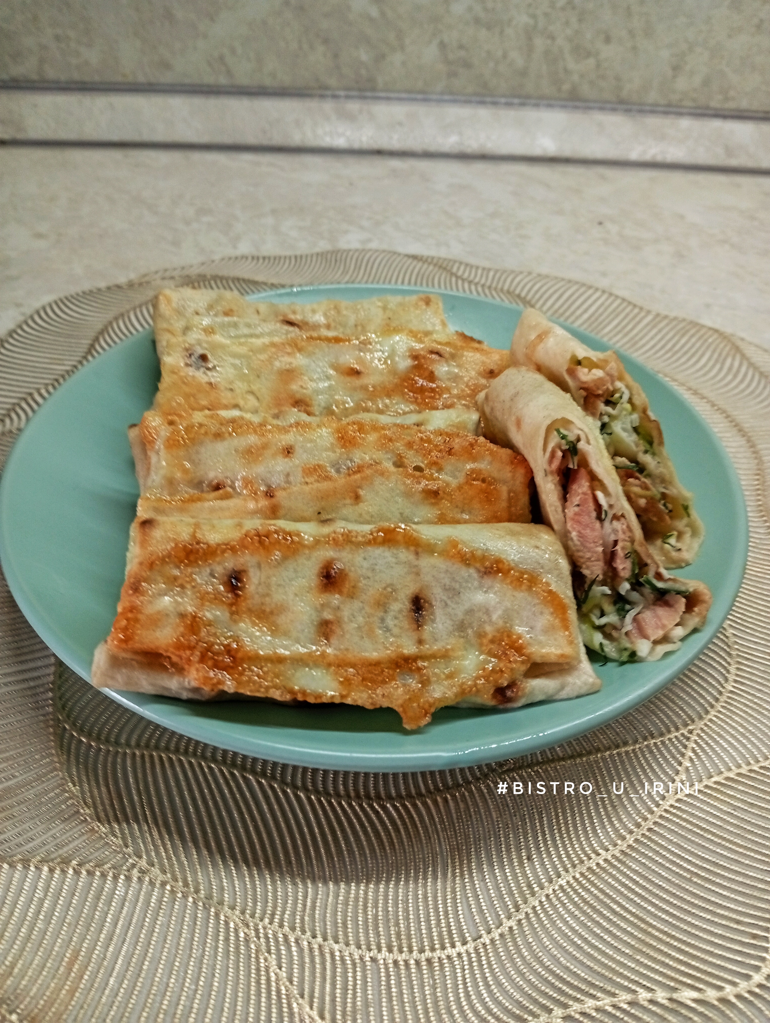 Рулетики из лаваша с тунцом и яйцом