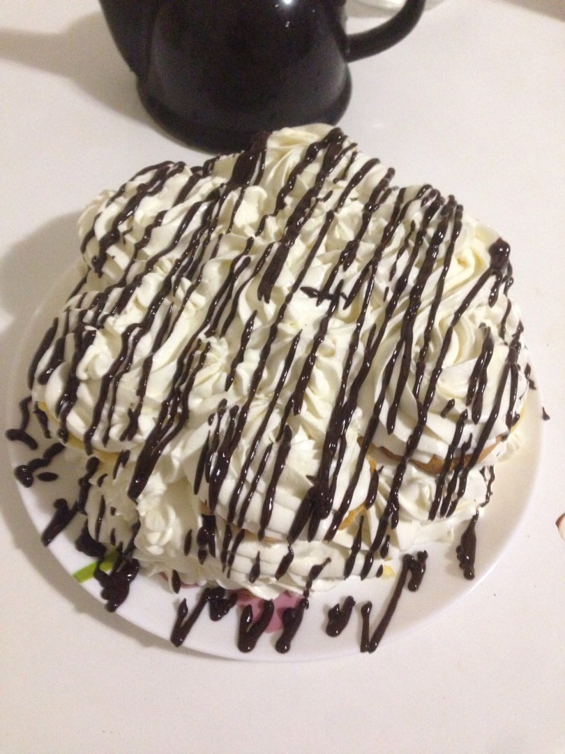 Тортик из профитролей и сливочно - творожного крема