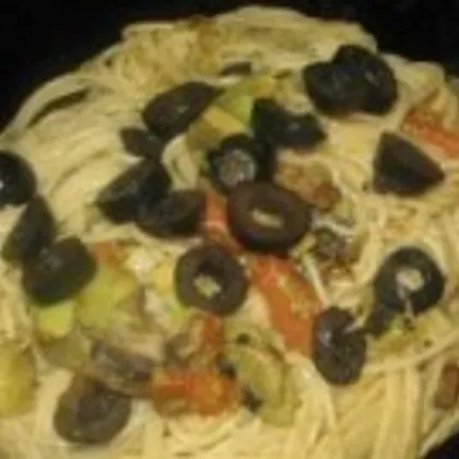 Спагетти с авокадо и шампиньонами