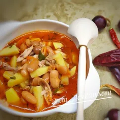 Суп из консервированной фасоли🍲