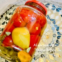 Помидоры маринованные с яблоками