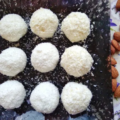 Творожно-кокосовые шарики с миндалем