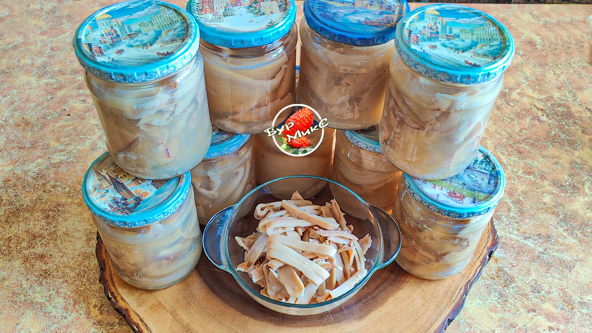 Консервированные кальмары 
