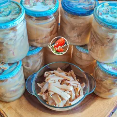 Консервированные кальмары 