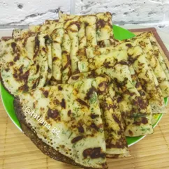 Блинчики с сыром, ветчиной и зеленью