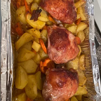Картошечка запечённая с курицей и сырным соусом