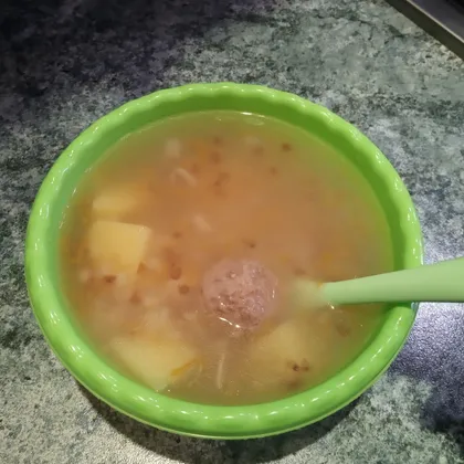 Суп с гречкой и фрикадельками (для малышей)