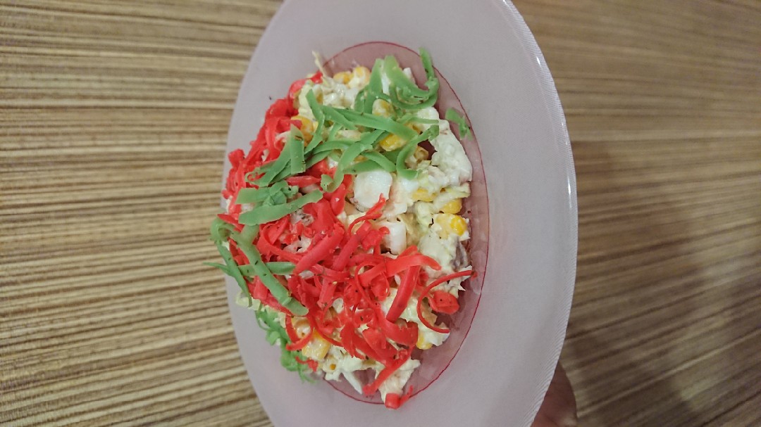 Салат с тунцом