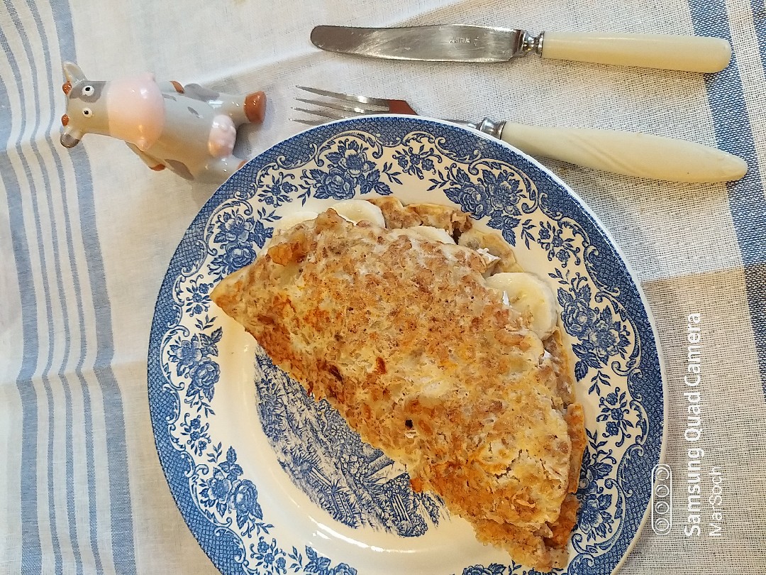 Гречневый блин с бананом и сыром бри