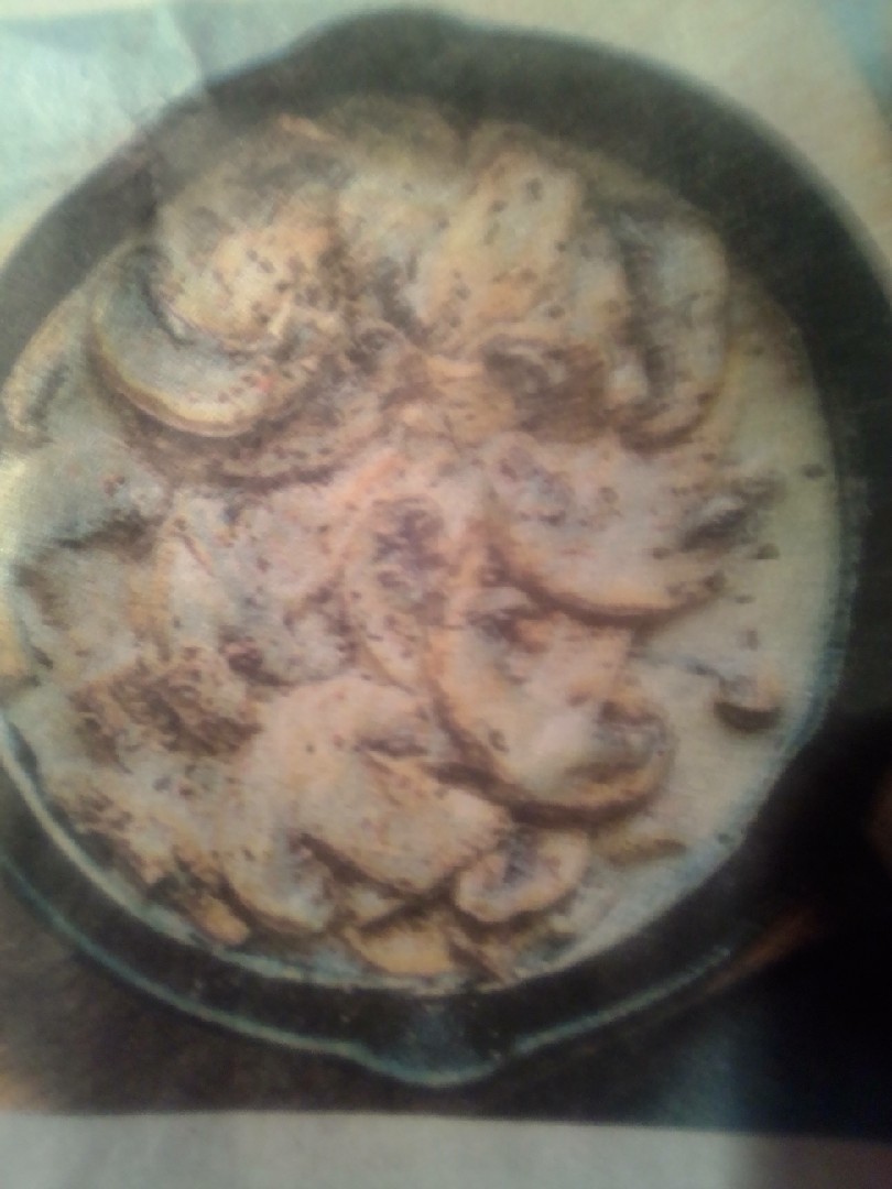 Картошка с шампиньонами в сметане в мультиварке - 7 пошаговых фото в рецепте