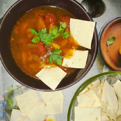 Мексиканский суп с чипсами
