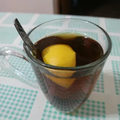 Травяной чай с медом и лимоном