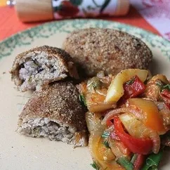 Куриные зразы, фаршированные гречкой с грибами