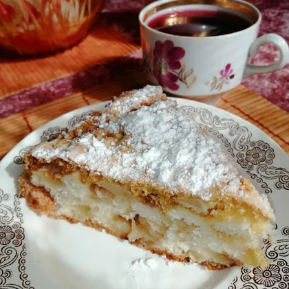 Мягкая сладкая и манящая Шарлотка с яблоками 'Гости на пороге'