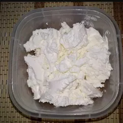Творожный сыр из замороженного кефира