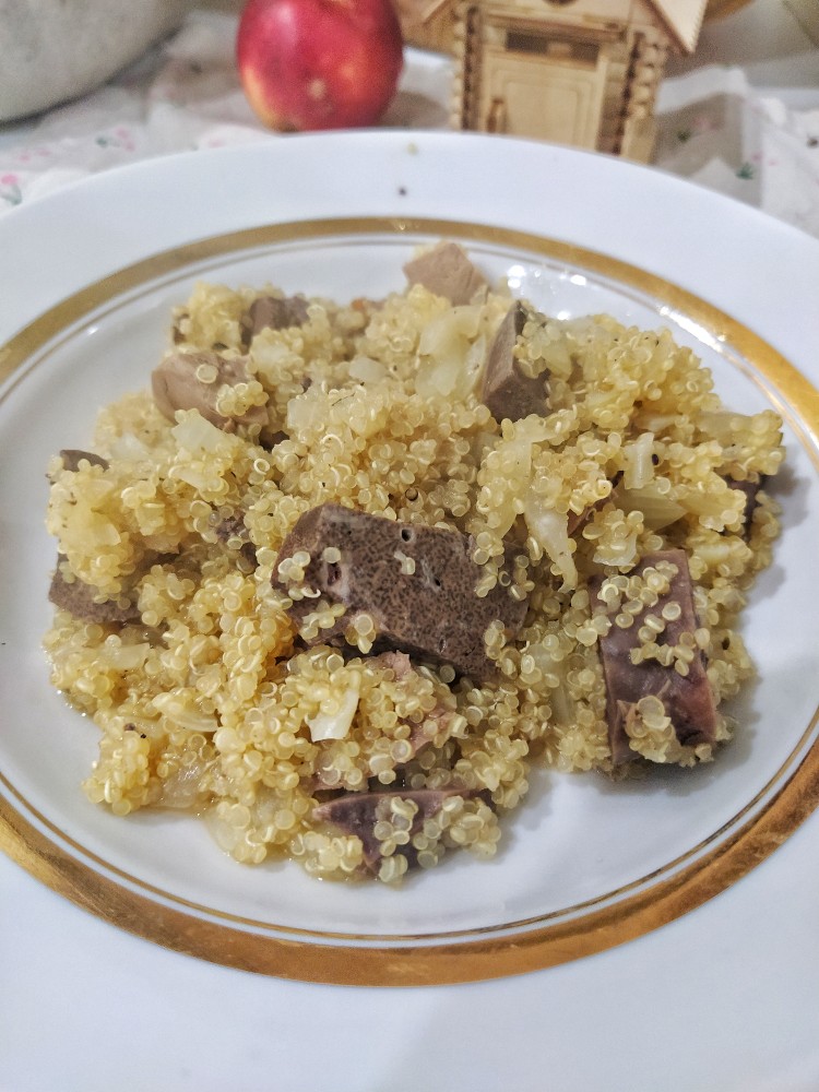 Киноа с субпродуктами