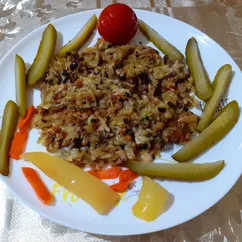 Жареные шампиньоны с картошкой и сыром