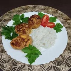 Мясные котлеты с творогом