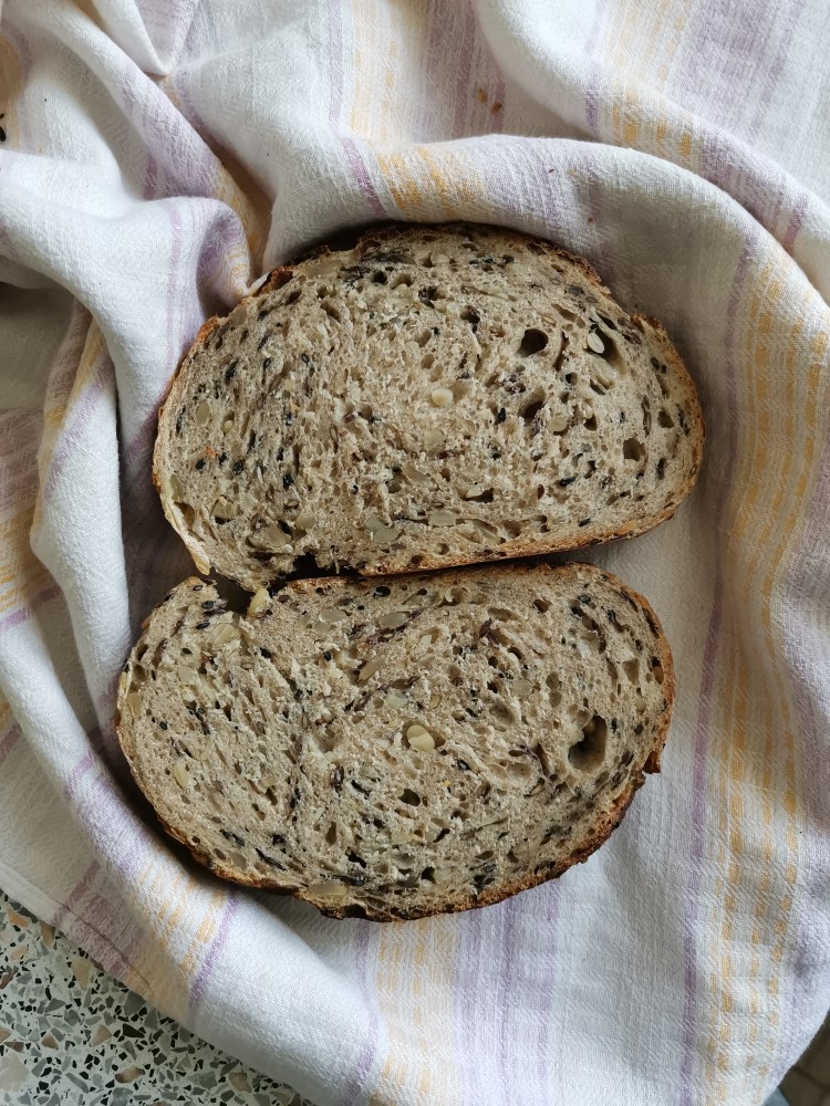 Пшеничный зерновой хлеб - пошаговый рецепт с фото на бородино-молодежка.рф