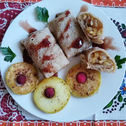 Постные блины с яблоком